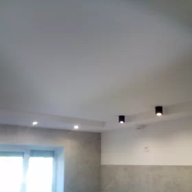 Realizacja oświetlenia w salonie