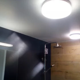 Usługa elektryczna dotycząca montażu oświetlenia