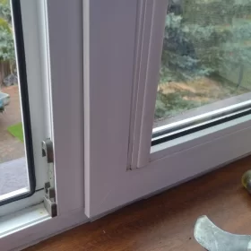 Realizacja regulacji okna PCV