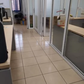 Sprzątanie przestrzeni biurowej