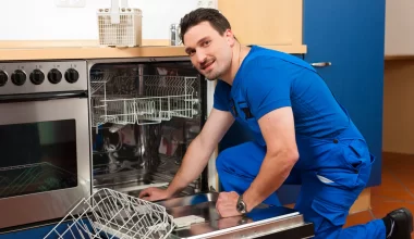 Brzydki zapach ze zmywarki – znajdź przyczynę!