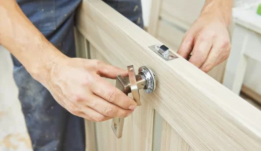 Skrzypiące drzwi  - zobacz najlepsze sposoby