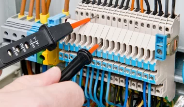 Kran kopie prądem? Musisz to przeczytać!