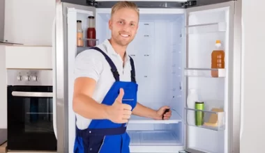 Jak dbać o lodówkę latem? 