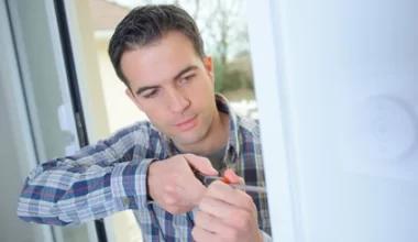 Jak regulować okna?