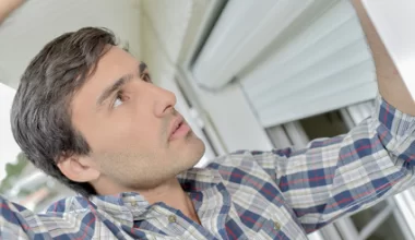 Co robić, gdy rolety zewnętrzne nie chcą się podnieść?