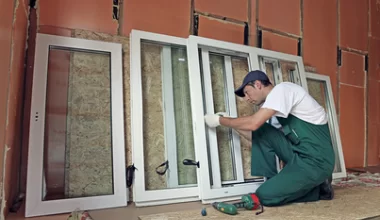 Pęknięta szyba – wszystko o wymianie szyb w oknach PCV