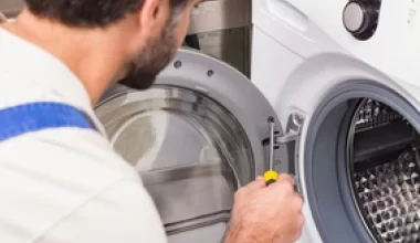 Pralka nie chce się otworzyć? Sprawdź dlaczego