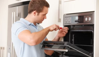 W piekarniku nie świeci żarówka