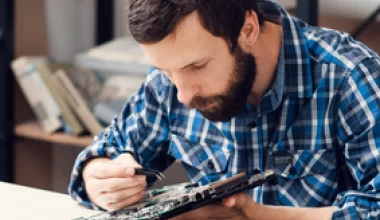 Zimne luty – czym są, jak je rozpoznać i naprawić?