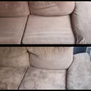 Czyszczenie sofy w mieszkaniu