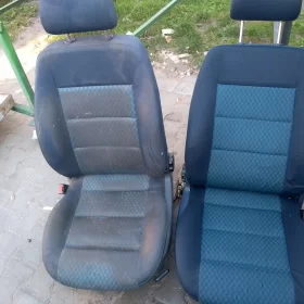 Pranie tapicerki samochodowej