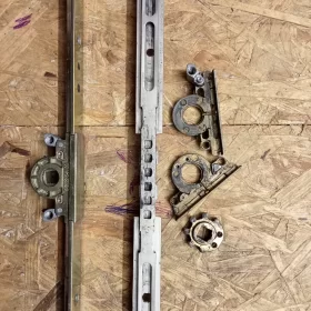 Wymiana uszkodzonego okucia w oknie