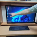 Instalacja dotykowego monitora na potrzeby rozwojowe dzieci z autyzmem